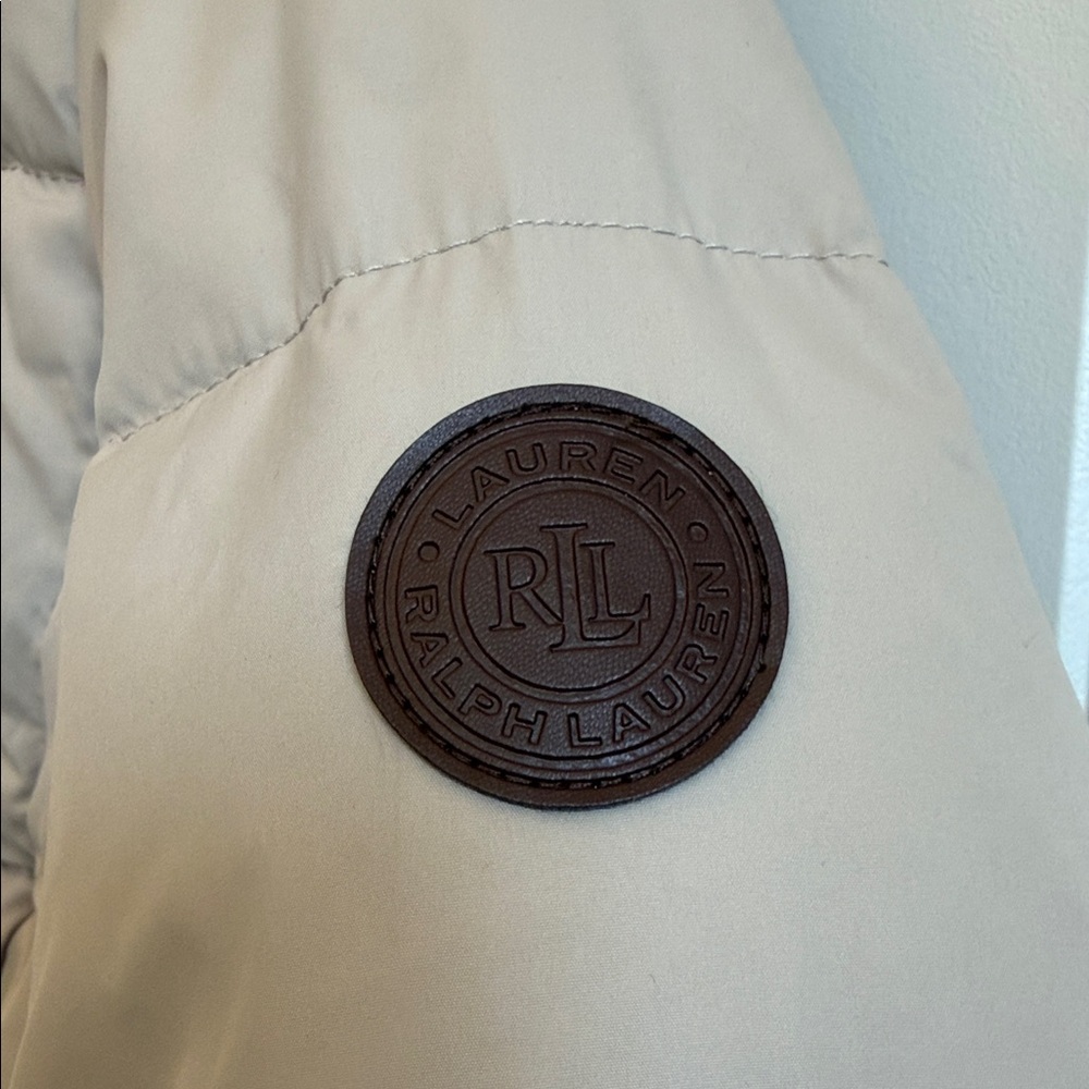 Lauren/Ralph Lauren Women's Beige Puffer Coat with Faux Fur Hood - Picture 7 of 16